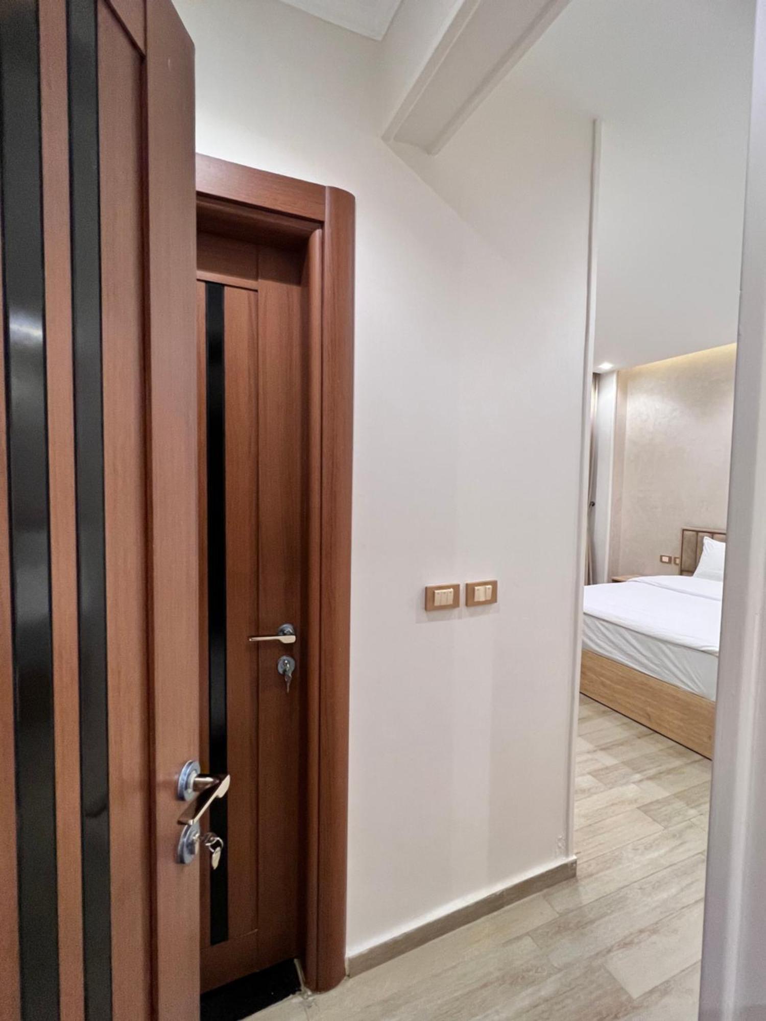 Apartmán شقه فندقيه مستقله بالشيخ زايد *